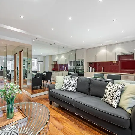 Stylish 2Bd Flat Opposite Harrods London Prime Location Exterior photo