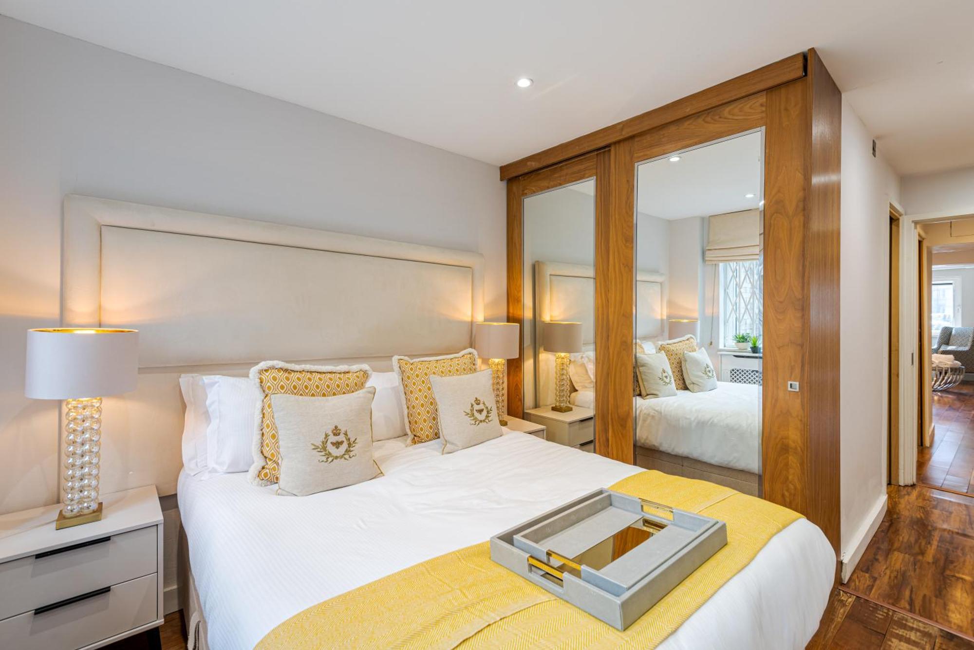 Modern Ground Floor Apartment With Harrods View And Ac Londres
