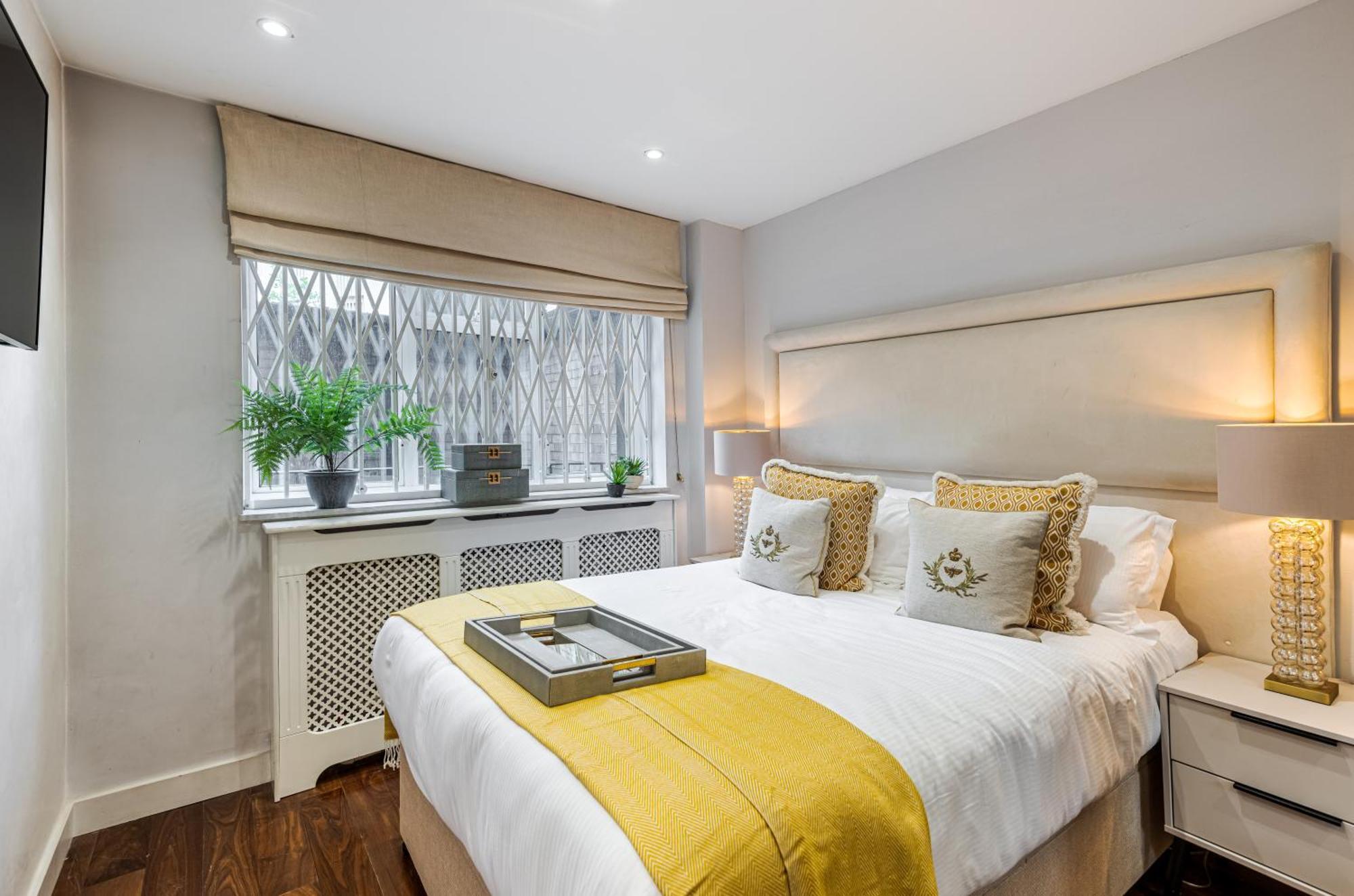 Modern Ground Floor Apartment With Harrods View And Ac * Londres