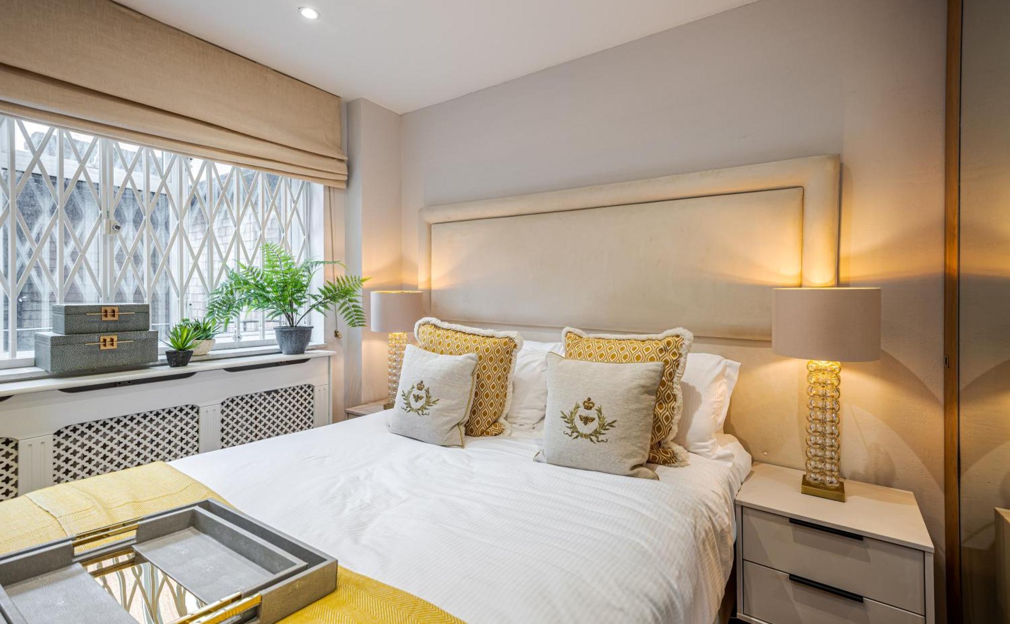 Modern Ground Floor Apartment With Harrods View And Ac